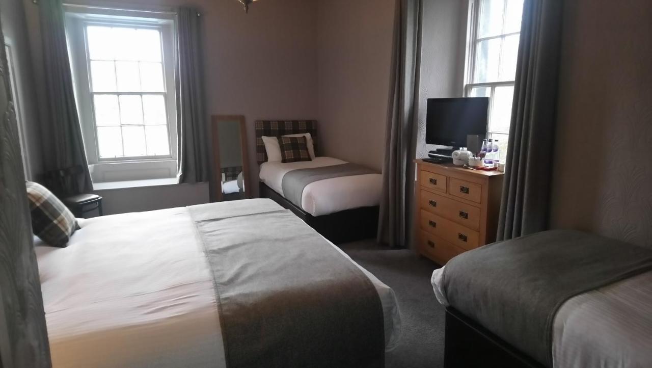 Benleva Hotel Drumnadrochit Buitenkant foto